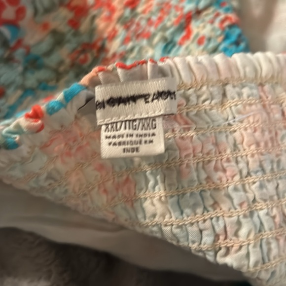 AMERICAN EAGLE Cropped Floral Cinch-Front Halter Top, size XL or XXL, NWOT - Picture 4 of 5